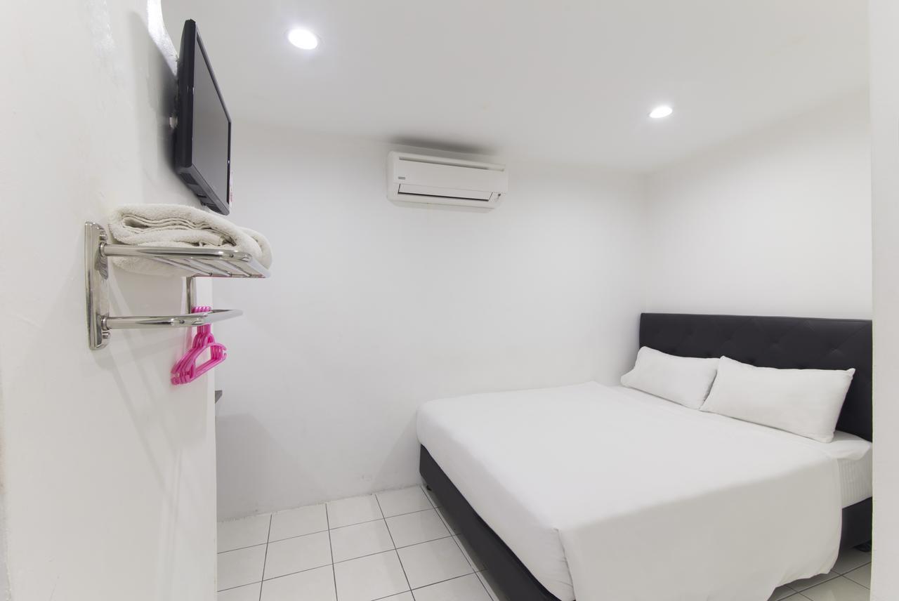 Charlies Boutique Hotel George Town Exterior foto